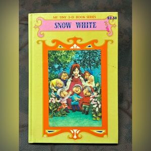 Vintage- Snow White and the Seven Dwarfs Book